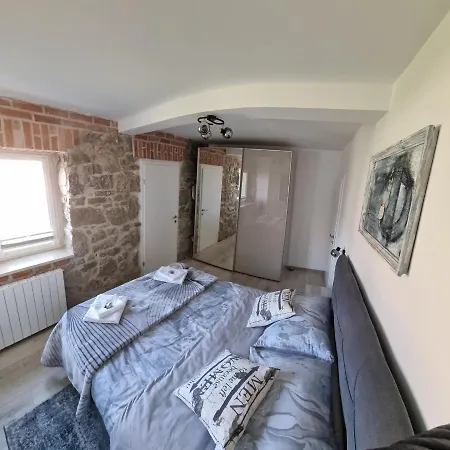 Orhideja Fužine