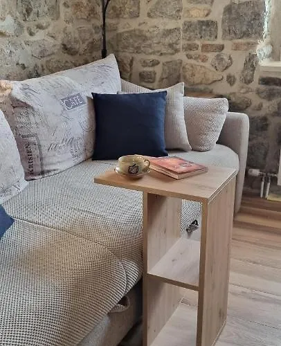 Orhideja アパート